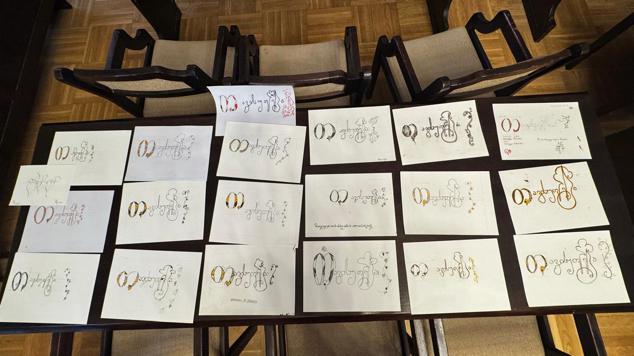 ქართული კალიგრაფიის ხელოვნების მასტერკლასი ვილნიუსის უნივერსიტეტში